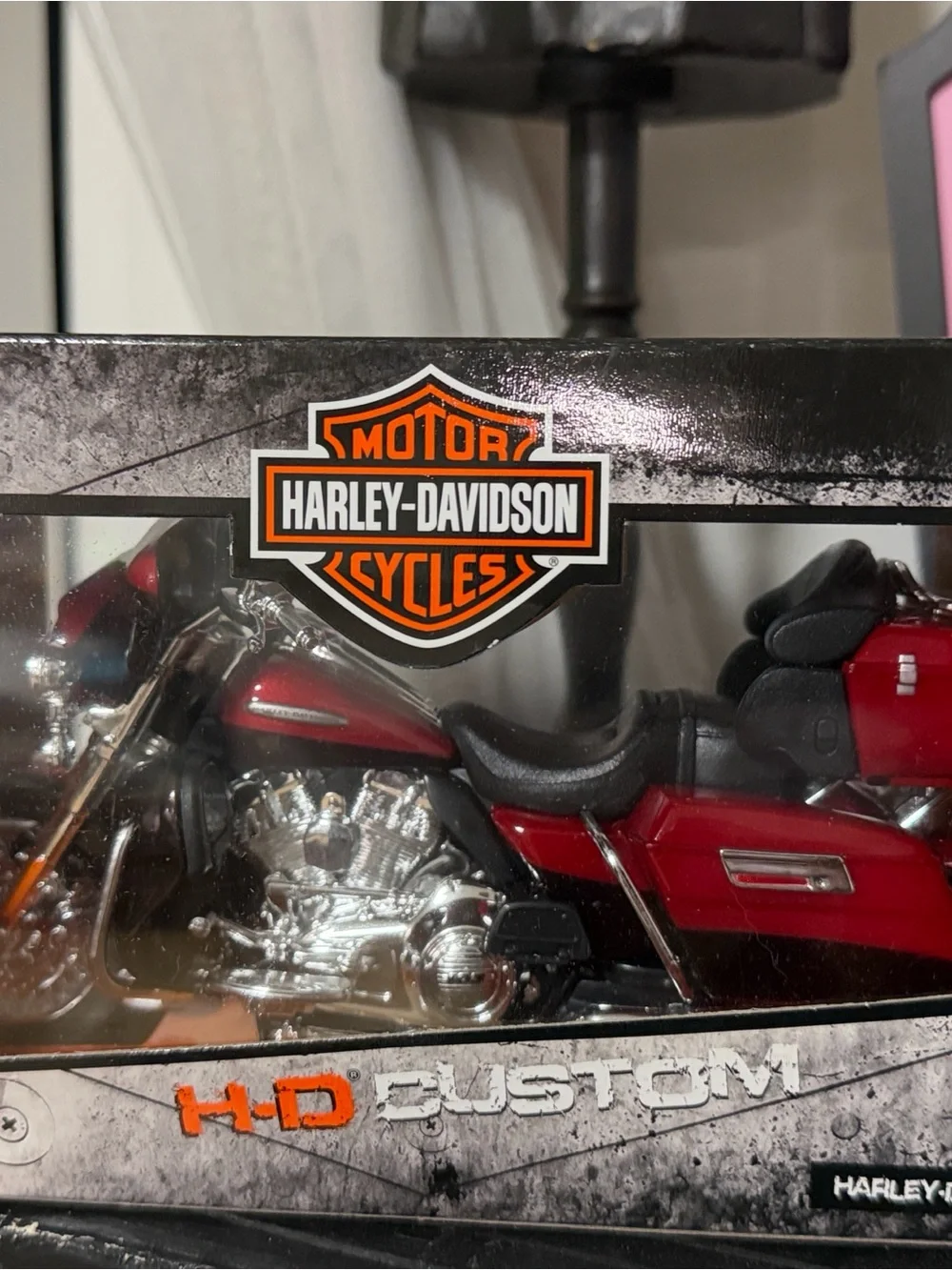 NWOT: Maisto Motor Harley-Davidson Cycles H-D Custom